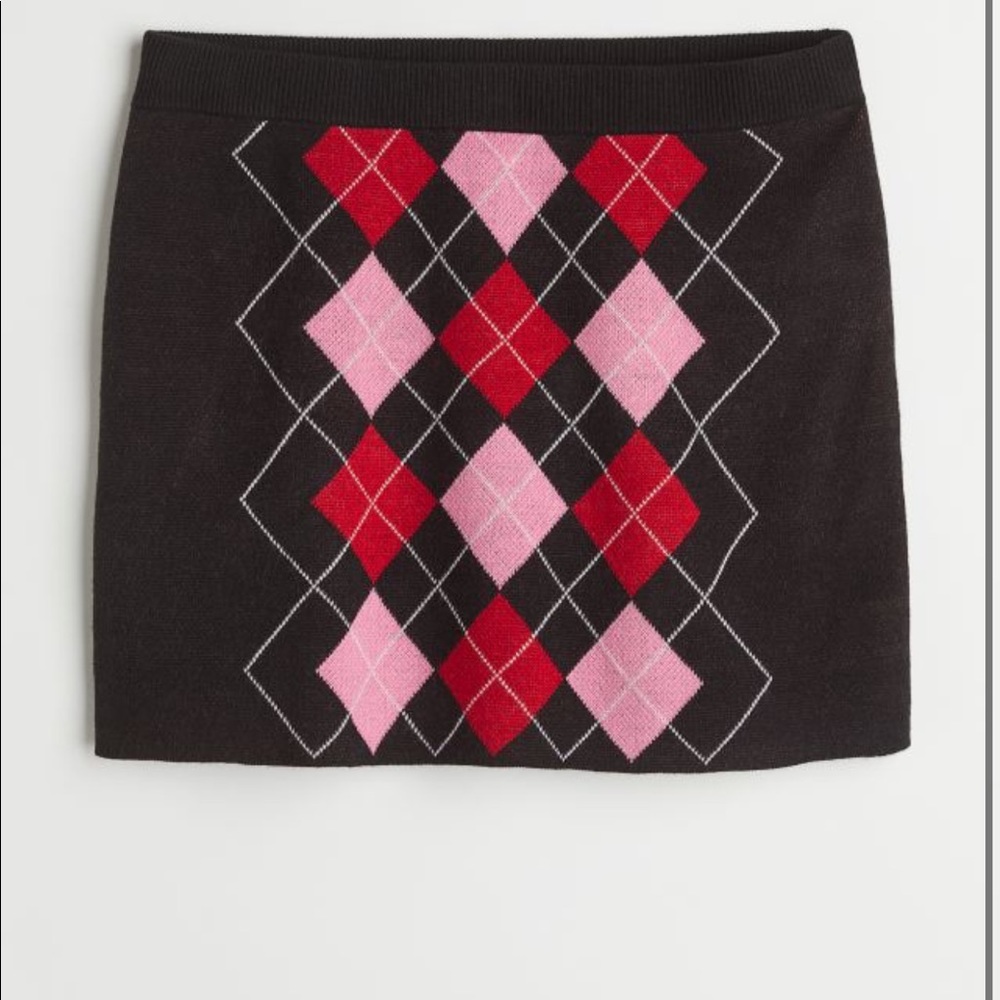 Plus size geometric sweater knit skirt